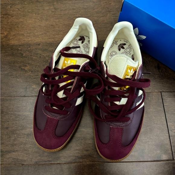 Adidas Originals Samba in Women’s Size 6.5 (unisex size 5 US/ UK size 4) - Picture 2 of 4